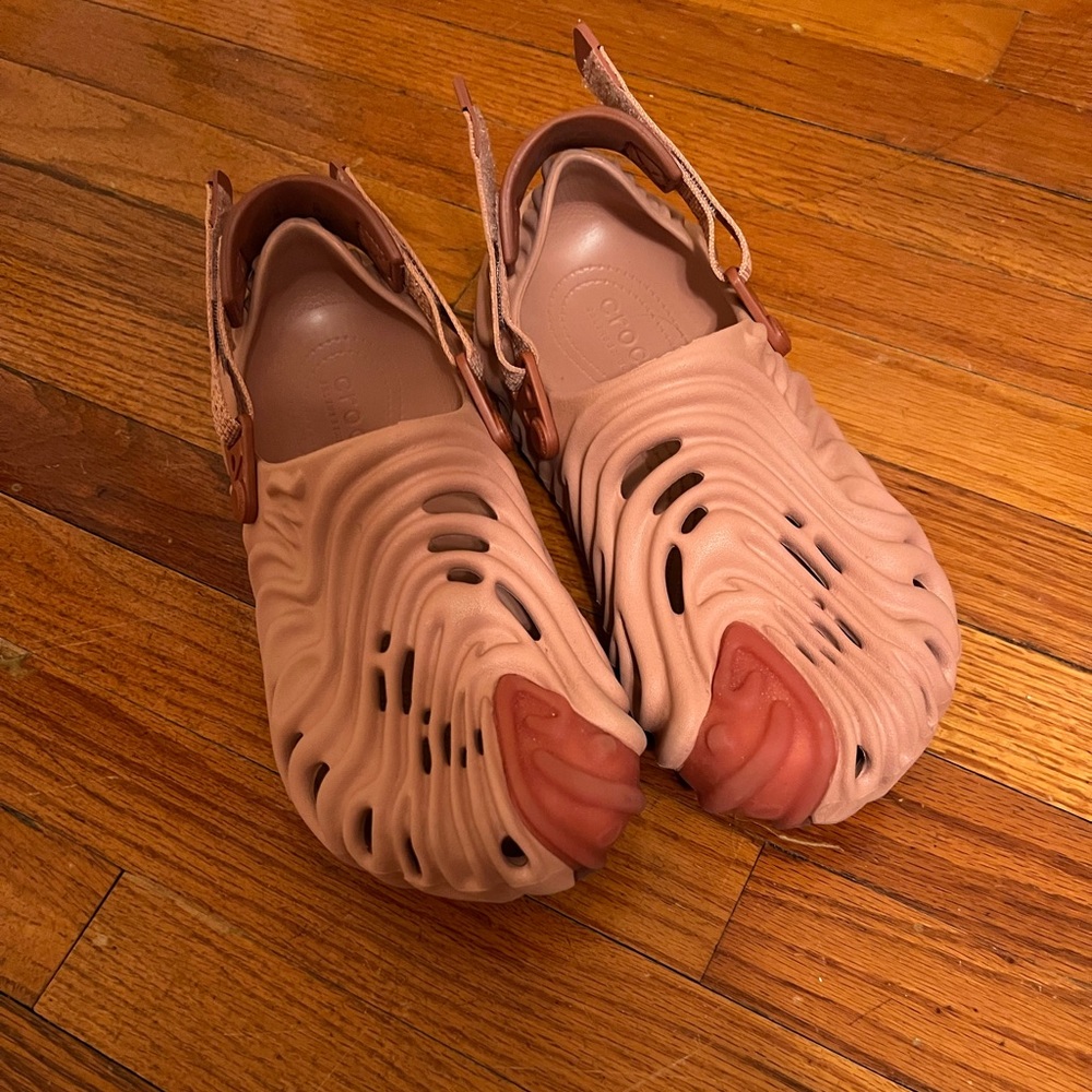 Crocs salehe bembury